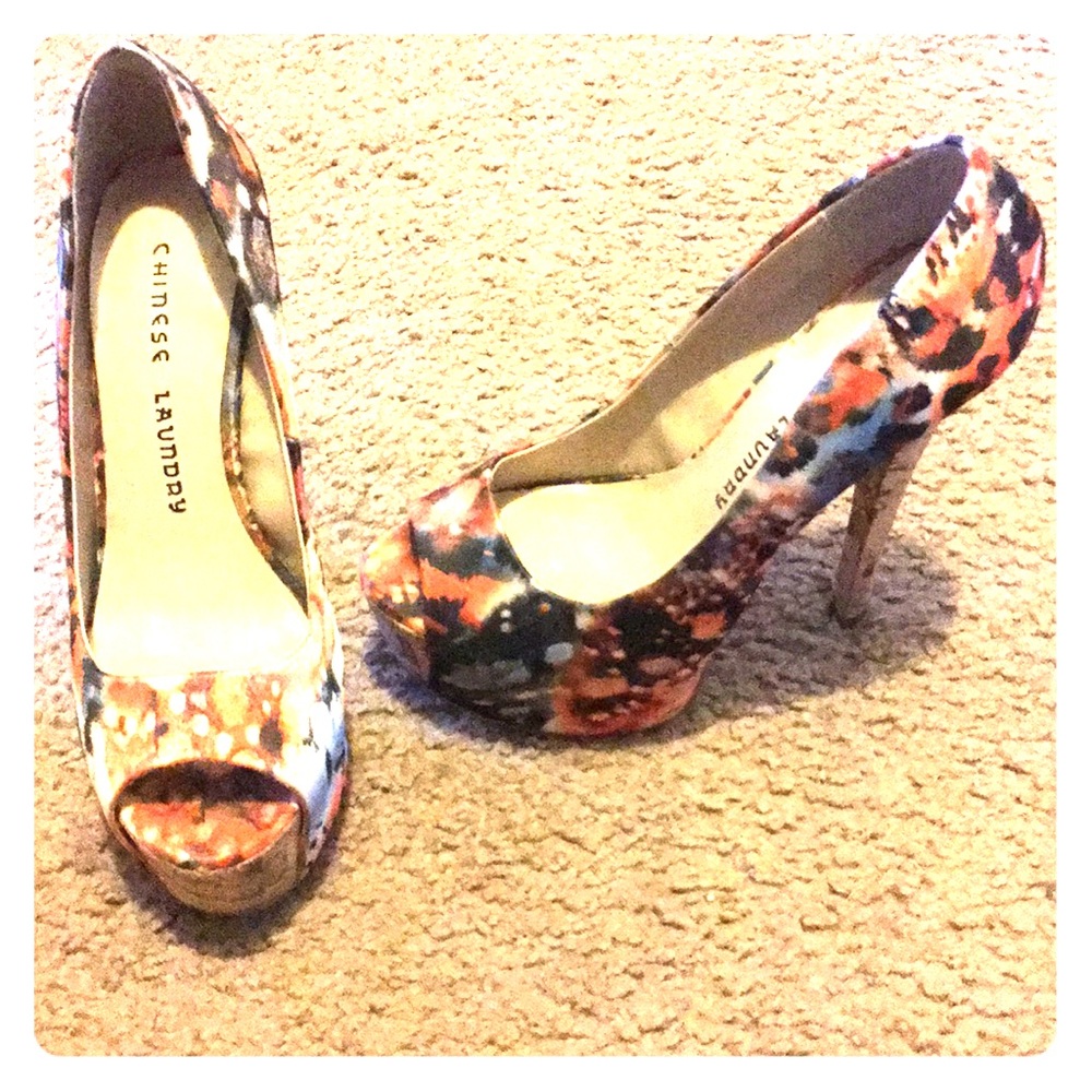 Chinese laundry peep toe pumps